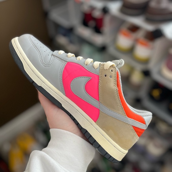 Vintage 2007 Nike Dunk Low, Womens 7, Medium Grey Laser Pink Tweed - Picture 6 of 12